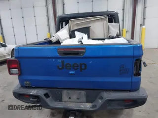 2021 Jeep Gladiator Willys with VIN 1C6HJTAG9ML535479, listed as a IAAI auction lot 41212241 with 81,044 mi miles and . Bid and sale history available at DreamBid. Image 17.