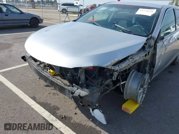2017 Toyota Camry XLE with VIN 4T1BF1FK8HU318616, listed as a IAAI auction lot 41774231 with 201,112 mi miles. Bid and sale history available at carsss.com. Image 6.