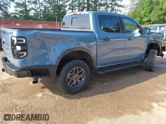 2024 Ford Ranger XLT z VIN 1FTER4GH0RLE15572, wystawiony jako IAAI lot #42138297 z przebiegiem 6 624 mil mil oraz . Historia ofert i sprzedaży dostępna na DreamBid. Obrazek 4.