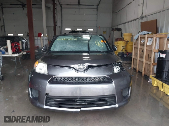 2013 Scion xD z VIN JTKKUPB46D1029288, wystawiony jako IAAI lot #41265802 z przebiegiem 243 294 mil mil oraz . Historia ofert i sprzedaży dostępna na DreamBid. Obrazek 12.