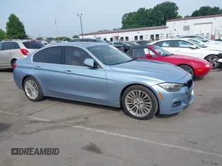 2014 BMW 3 Series 328i z VIN WBA3A5G5XENP31728, wystawiony jako IAAI lot #42446341 z przebiegiem 134 141 mil mil oraz . Historia ofert i sprzedaży dostępna na DreamBid. Obrazek 13.