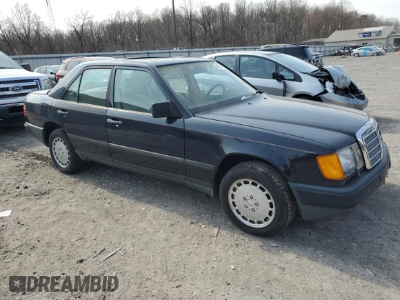 1986 Mercedes-Benz 300 E z VIN WDBEA30D7GA264150, wystawiony jako Copart lot #48736065 z przebiegiem 139 066 mil mil oraz Czysty tytuł • Clean title. Historia ofert i sprzedaży dostępna na DreamBid. Obrazek 4.
