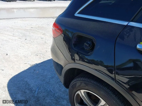 2016 Mercedes-Benz GLC with VIN WDC0G4JB6GF008107, listed as a IAAI auction lot 41666678 with 61,047 mi miles. Bid and sale history available at carsss.com. Image 6.