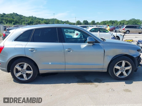 2011 Audi Q5 Premium Plus z VIN WA1LFAFP7BA064114, wystawiony jako IAAI lot #42615393 z przebiegiem 125 224 mil mil oraz . Historia ofert i sprzedaży dostępna na DreamBid. Obrazek 14.