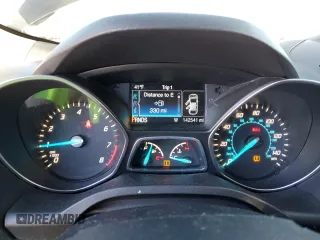 2014 Ford Escape SE with VIN 1FMCU0GXXEUC49700, listed as a Copart auction lot 46371155 with 142,541 mi miles and Salvage Title. Bid and sale history available at DreamBid. Image 9.