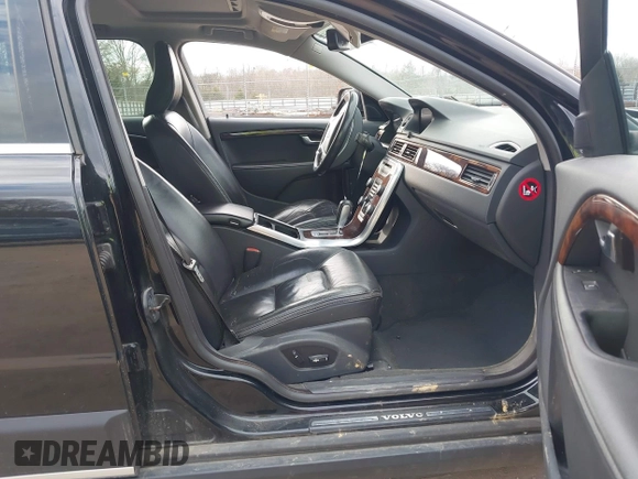 2012 Volvo XC70 3.2L with VIN YV4940BZ1C1126743, listed as a IAAI auction lot 41702765 with 206,064 mi miles and . Bid and sale history available at DreamBid. Image 5.
