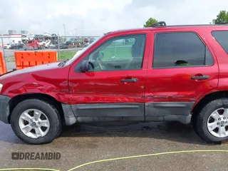 2006 Ford Escape XLT z VIN 1FMYU93166KA44836, wystawiony jako IAAI lot #42104051 z przebiegiem 176 367 mil mil oraz . Historia ofert i sprzedaży dostępna na DreamBid. Obrazek 6.