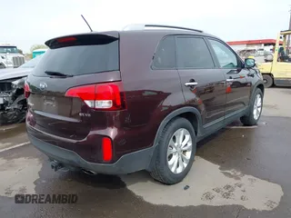 2015 Kia Sorento EX with VIN 5XYKU4A72FG628631, listed as a IAAI auction lot 41802719 with 69,888 mi miles. Bid and sale history available at carsss.com. Image 4.