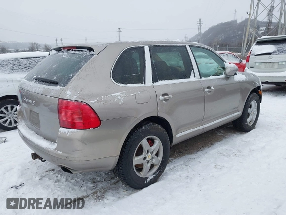 2005 Porsche Cayenne S with VIN WP1AB29P95LA64116, listed as a IAAI auction lot 41258550 with 162,712 mi miles. Bid and sale history available at carsss.com. Image 4.