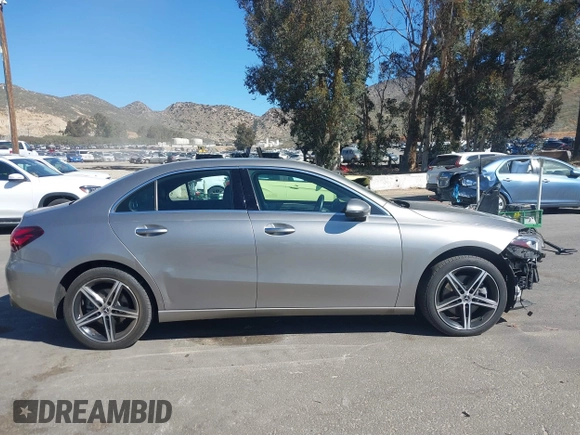 2019 Mercedes-Benz A 220 with VIN WDD3G4EB1KW021407, listed as a IAAI auction lot 41637885 with 47,820 mi miles and . Bid and sale history available at DreamBid. Image 14.