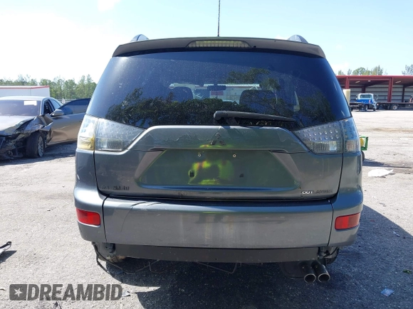 2007 Mitsubishi Outlander LS z VIN JA4MT31XX7U004009, wystawiony jako IAAI lot #42006069 z przebiegiem 222 768 mil mil oraz . Historia ofert i sprzedaży dostępna na DreamBid. Obrazek 16.