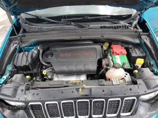 2020 Jeep Renegade Sport with VIN ZACNJAAB3LPL24841, listed as a Copart auction lot 51228995 with 66,967 mi miles and Salvage title. Bid and sale history available at DreamBid. Image 12.