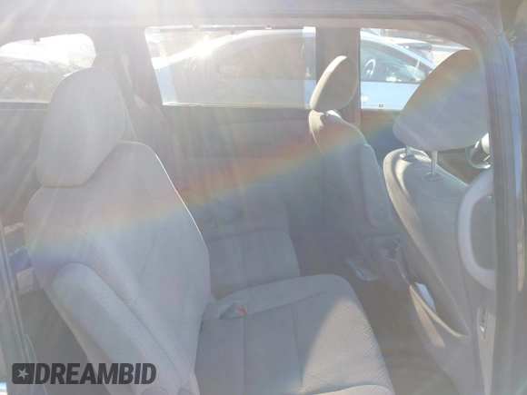 2017 Honda Odyssey SE with VIN 5FNRL5H32HB020340, listed as a IAAI auction lot 41884146 with 45,822 mi miles and . Bid and sale history available at carsss.com. Image 8.