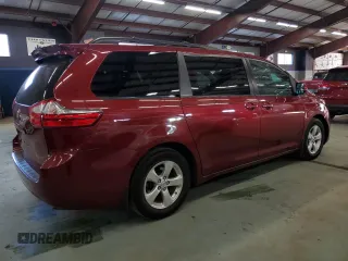 2017 Toyota Sienna LE Auto Access Seat with VIN 5TDKZ3DC0HS837182, listed as a Copart auction lot 88671015 with 415,159 mi miles and Clean Title. Bid and sale history available at carsss.com. Image 3.
