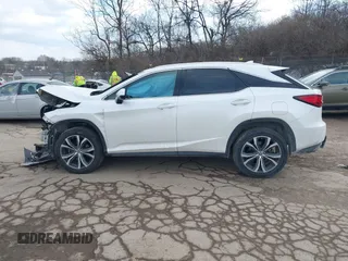 2018 Lexus RX 350 z VIN JTJBZMCA1J2032422, wystawiony jako IAAI lot #41445059 z przebiegiem Nie podano mil oraz . Historia ofert i sprzedaży dostępna na DreamBid. Obrazek 15.