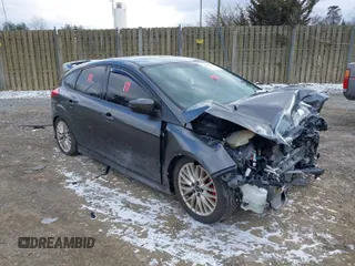 2017 Ford Focus ST with VIN 1FADP3L91HL259914, listed as a IAAI auction lot 41630640 with 52,699 mi miles and . Bid and sale history available at carsss.com. Image 1.