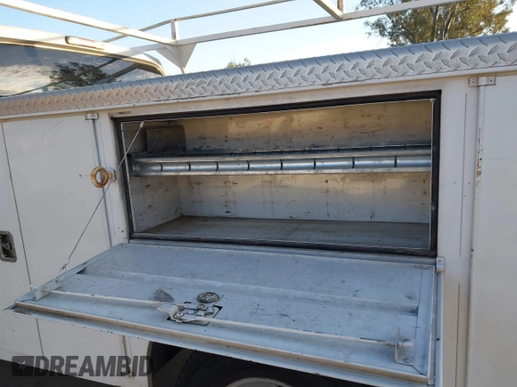 2006 Ford F-350 with VIN 1FTSF30PX6EB99768, listed as a IAAI auction lot 41616216 with 239,852 mi miles and . Bid and sale history available at DreamBid. Image 13.
