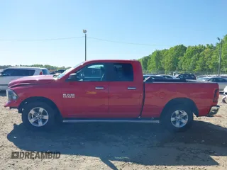 2017 Ram 1500 SLT z VIN 1C6RR6GG5HS678804, wystawiony jako IAAI lot #42050344 z przebiegiem 210 987 mil mil oraz . Historia ofert i sprzedaży dostępna na DreamBid. Obrazek 15.