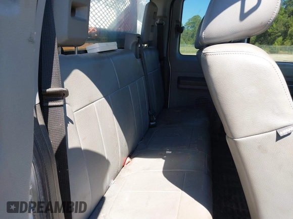 2012 Ford F-350 with VIN 1FD7X3ET9CEC88439, listed as a IAAI auction lot 40465256 with 323,416 mi miles and . Bid and sale history available at DreamBid. Image 8.