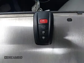 2021 Toyota Highlander Hybrid Limited with VIN 5TDYARAH0MS505144, listed as a IAAI auction lot 41804501 with 40,907 mi miles and . Bid and sale history available at DreamBid. Image 11.