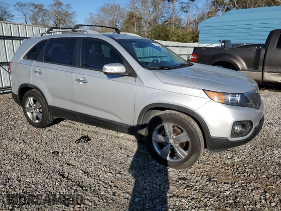 2013 Kia Sorento EX with VIN 5XYKU4A2XDG410888, listed as a Copart auction lot 49243065 with 162,453 mi miles and Salvage Title. Bid and sale history available at carsss.com. Image 4.