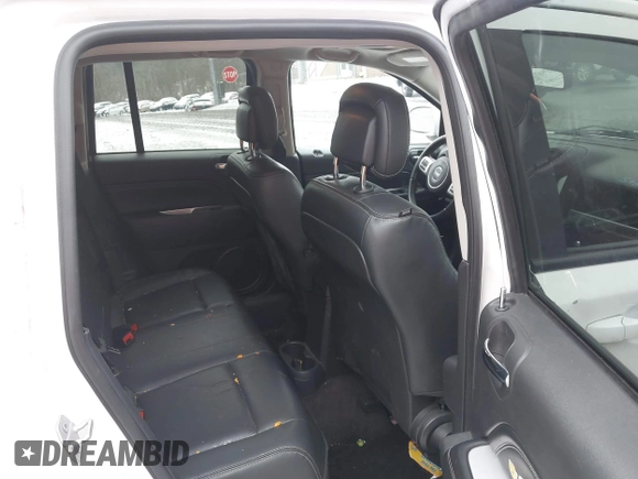 2015 Jeep Compass Limited with VIN 1C4NJDCB9FD216387, listed as a IAAI auction lot 41231484 with 95,436 mi miles. Bid and sale history available at carsss.com. Image 8.