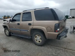 2004 Chevrolet Tahoe LS with VIN 1GNEC13V94R132662, listed as a Copart auction lot 72216484 with 297,303 mi miles and Salvage Title. Bid and sale history available at carsss.com. Image 2.