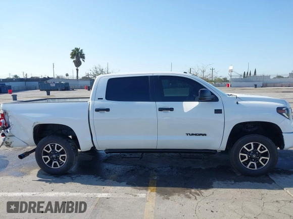2018 Toyota Tundra 2WD SR5 with VIN 5TFEM5F11JX128585, listed as a IAAI auction lot 41965169 with 83,149 mi miles. Bid and sale history available at carsss.com. Image 13.