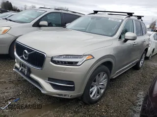 2016 Volvo XC90 T6 Momentum with VIN YV4A22PK8G1071823, listed as a Copart auction lot 45148495 with 125,215 mi miles and Clean Title. Bid and sale history available at carsss.com. Image 1.