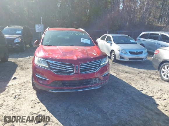 2015 Lincoln MKC z VIN 5LMTJ2AH1FUJ05103, wystawiony jako IAAI lot #41762024 z przebiegiem 58 275 mil mil oraz . Historia ofert i sprzedaży dostępna na DreamBid. Obrazek 12.