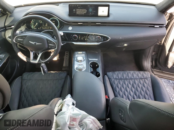 2024 Genesis GV70 Sport z VIN 5NMMCDTC3RH004157, wystawiony jako Copart lot #82702064 z przebiegiem 15 241 mil mil oraz Szkoda całkowita • Salvage title. Historia ofert i sprzedaży dostępna na DreamBid. Obrazek 8.