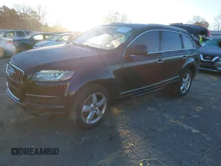 2014 Audi Q7 3.0T Premium with VIN WA1CGAFE4ED012180, listed as a IAAI auction lot 41134033 with 136,002 mi miles. Bid and sale history available at carsss.com. Image 2.