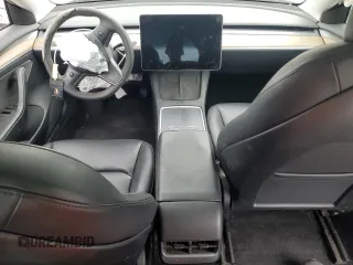 2023 Tesla Model 3 z VIN 5YJ3E1EA1PF561521, wystawiony jako Copart lot #55637855 z przebiegiem 83 008 mil mil oraz Szkoda całkowita • Salvage title. Historia ofert i sprzedaży dostępna na DreamBid. Obrazek 8.