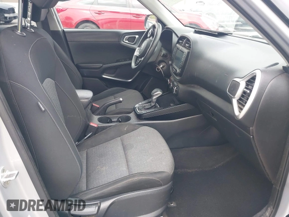 2020 Kia Soul LX with VIN KNDJ23AU7L7005578, listed as a IAAI auction lot 42074848 with 162,185 mi miles. Bid and sale history available at carsss.com. Image 5.
