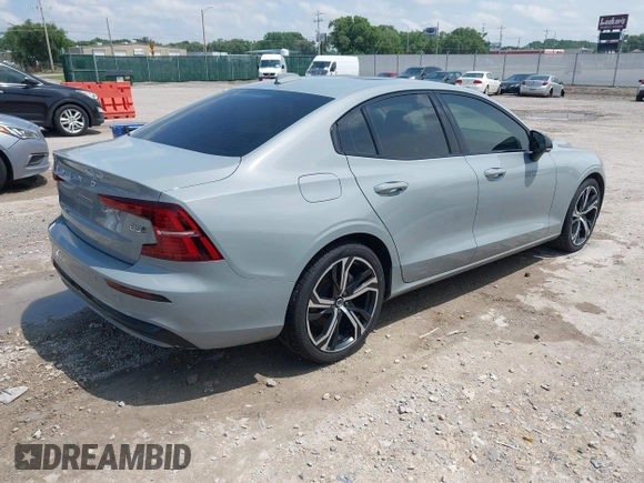 2024 Volvo S60 Core Dark Theme with VIN 7JRL12TK4RG282667, listed as a IAAI auction lot 42439211 with 40,113 mi miles and . Bid and sale history available at DreamBid. Image 4.