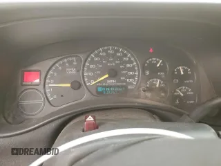 2001 Chevrolet Silverado 1500 LS with VIN 2GCEC19T411110961, listed as a Copart auction lot 49199325 with 212,257 mi miles and Salvage Title. Bid and sale history available at DreamBid. Image 9.