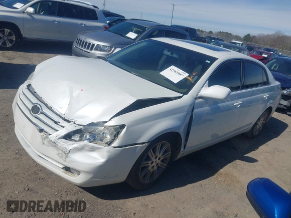 2007 Toyota Avalon XL with VIN 4T1BK36B17U196283, listed as a IAAI auction lot 41569087 with 370,304 mi miles. Bid and sale history available at carsss.com. Image 17.