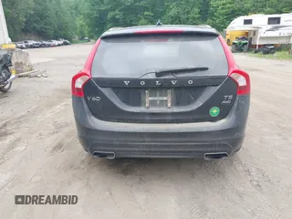 2015 Volvo V60 z VIN YV1612SB7F1208813, wystawiony jako IAAI lot #42436557 z przebiegiem 123 776 mil mil oraz . Historia ofert i sprzedaży dostępna na DreamBid. Obrazek 16.