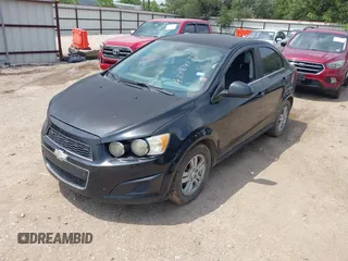 2013 Chevrolet Sonic LT with VIN 1G1JC5SH6D4245940, listed as a IAAI auction lot 42124231 with 1 mi miles. Bid and sale history available at carsss.com. Image 2.