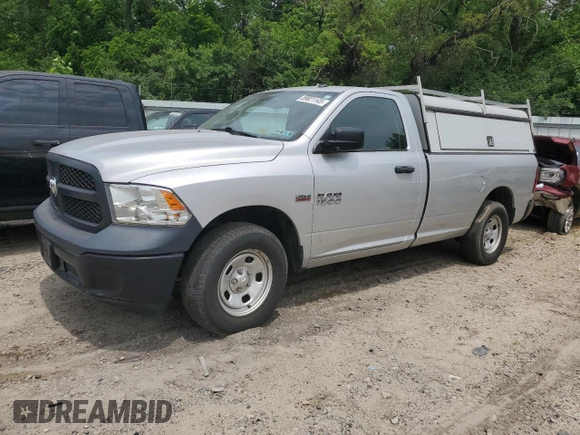 2018 Ram 1500 Tradesman z VIN 3C6JR7DT6JG130036, wystawiony jako Copart lot #59821145 z przebiegiem 140 122 mil mil oraz Czysty tytuł • Clean title. Historia ofert i sprzedaży dostępna na DreamBid. Obrazek 1.