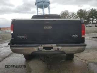 2001 Ford Super Duty F-250 XL with VIN 1FTNX21L81ED75824, listed as a Copart auction lot 51202085 with 257,803 mi miles and Salvage Title. Bid and sale history available at carsss.com. Image 6.