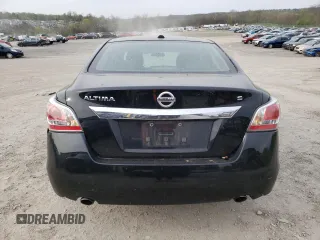 2015 Nissan Altima S with VIN 1N4AL3AP5FC262103, listed as a Copart auction lot 54629775 with 245,978 mi miles and Clean Title. Bid and sale history available at carsss.com. Image 6.