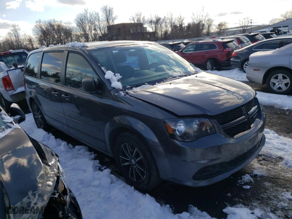 2015 Dodge Grand Caravan American Value Pkg with VIN 2C4RDGBG9FR684155, listed as a Copart auction lot 44886235 with 247,107 mi miles and Non Repairable. Bid and sale history available at carsss.com. Image 4.