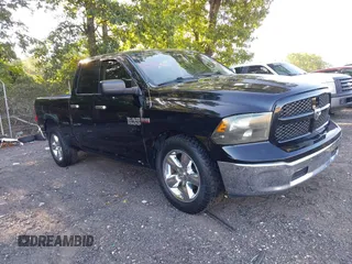 2014 Ram 1500 Big Horn z VIN 1C6RR6GT7ES371949, wystawiony jako IAAI lot #42724959 z przebiegiem 236 000 mil mil oraz . Historia ofert i sprzedaży dostępna na DreamBid. Obrazek 1.