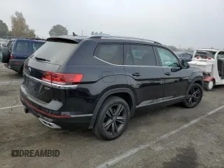 2022 Volkswagen Atlas 3.6L V6 SEL R-Line with VIN 1V2AR2CAXNC558551, listed as a Copart auction lot 86841944 with 31,464 mi miles and Salvage Title. Bid and sale history available at carsss.com. Image 3.