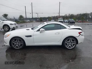 2016 Mercedes-Benz SLK 300 with VIN WDDPK3JA5GF125784, listed as a IAAI auction lot 41618653 with 81,265 mi miles and . Bid and sale history available at DreamBid. Image 15.