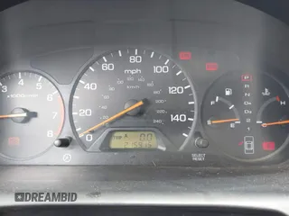 2002 Honda Accord SE z VIN 1HGCG668X2A171099, wystawiony jako IAAI lot #42081358 z przebiegiem 215 915 mil mil oraz . Historia ofert i sprzedaży dostępna na DreamBid. Obrazek 7.