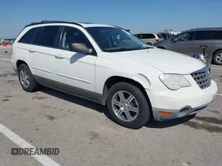2008 Chrysler Pacifica Touring with VIN 2A8GM68X68R641476, listed as a IAAI auction lot 41968661 with 200,996 mi miles and . Bid and sale history available at DreamBid. Image 1.