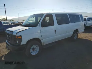 2012 Ford Econoline Passenger XL z VIN 1FBSS3BL8CDA42283, wystawiony jako Copart lot #45520535 z przebiegiem 114 707 mil mil oraz Szkody całkowita. Historia ofert i sprzedaży dostępna na DreamBid. Obrazek 1.
