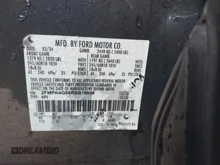 2024 Ford Edge SE z VIN 2FMPK4G99RBB18608, wystawiony jako IAAI lot #42430244 z przebiegiem Nie podano mil oraz . Historia ofert i sprzedaży dostępna na DreamBid. Obrazek 9.